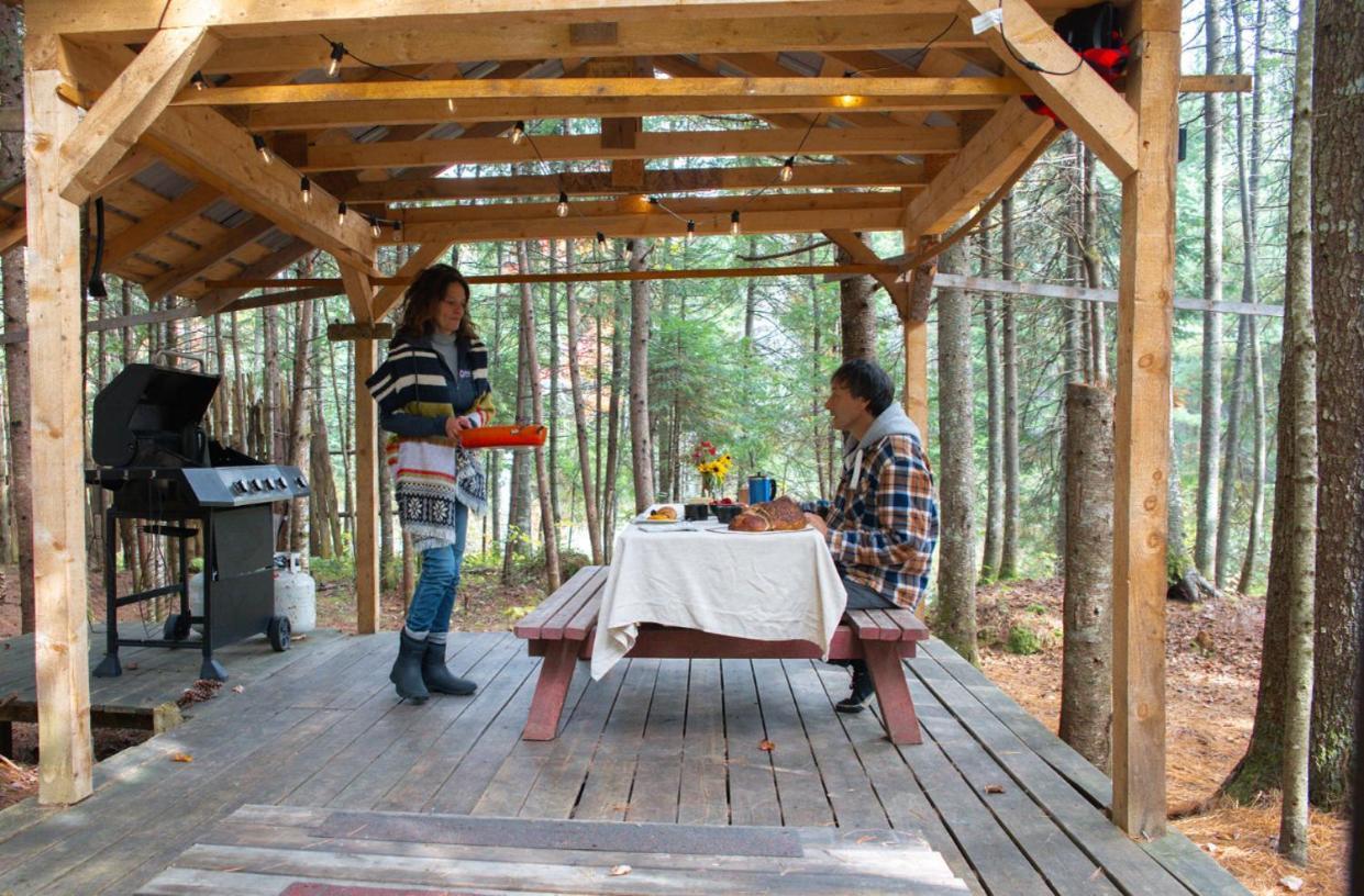 Вилла Aux Tipis De La Riviere Sauvage Saint Romain Экстерьер фото