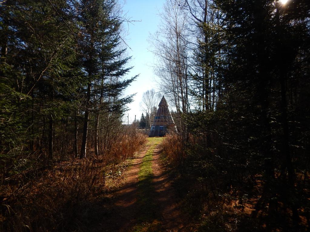 Вилла Aux Tipis De La Riviere Sauvage Saint Romain Экстерьер фото