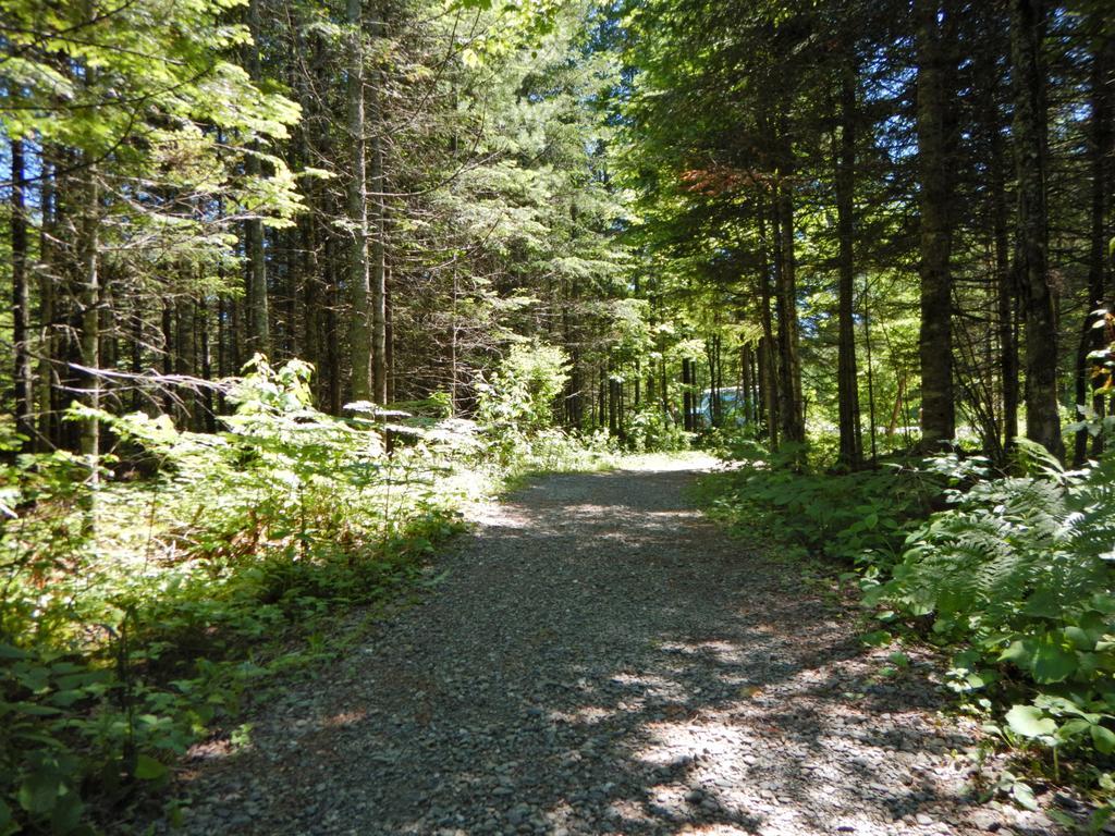Вилла Aux Tipis De La Riviere Sauvage Saint Romain Номер фото