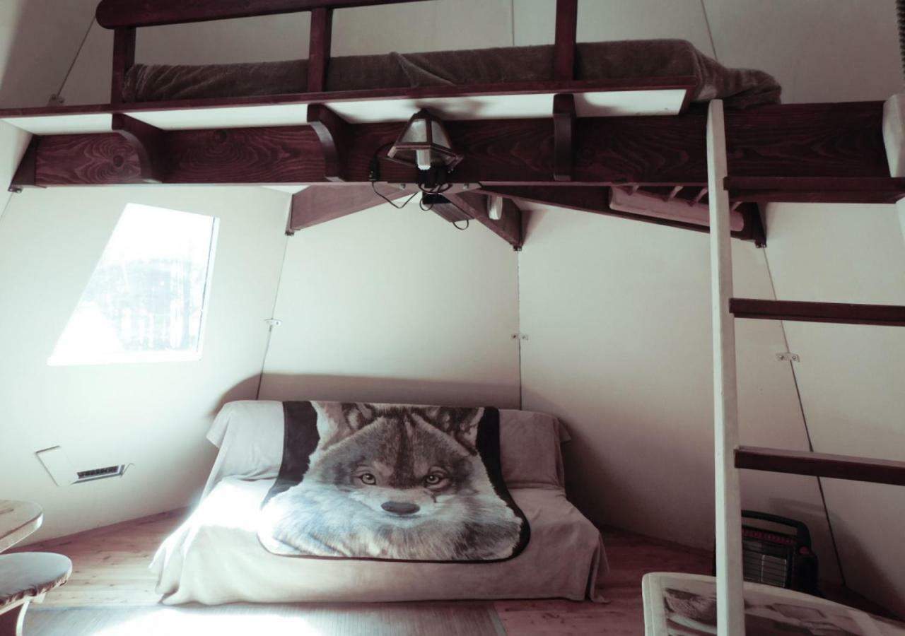 Вилла Aux Tipis De La Riviere Sauvage Saint Romain Экстерьер фото